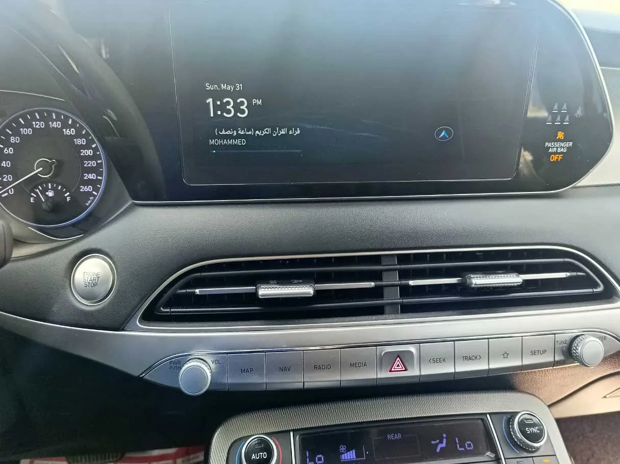Car image 26