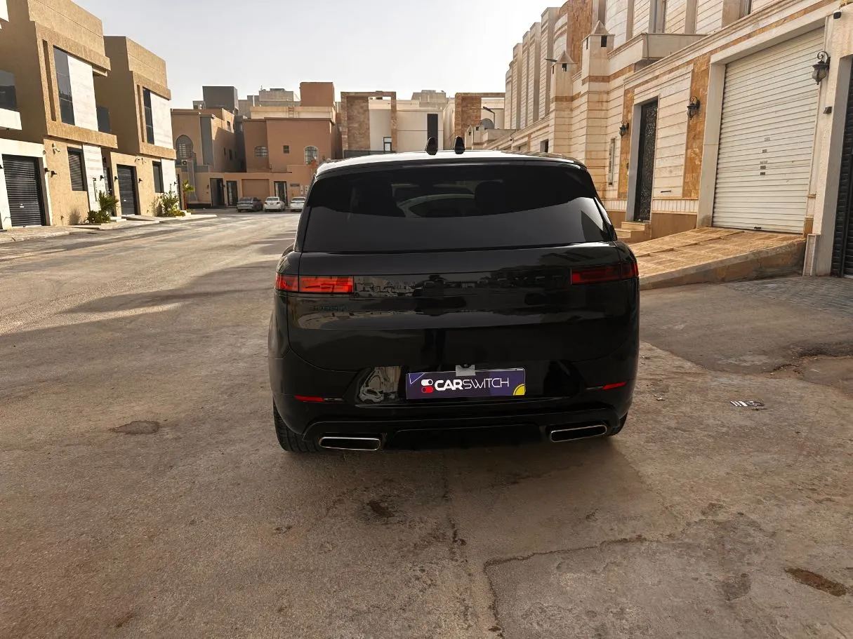 Car image 6