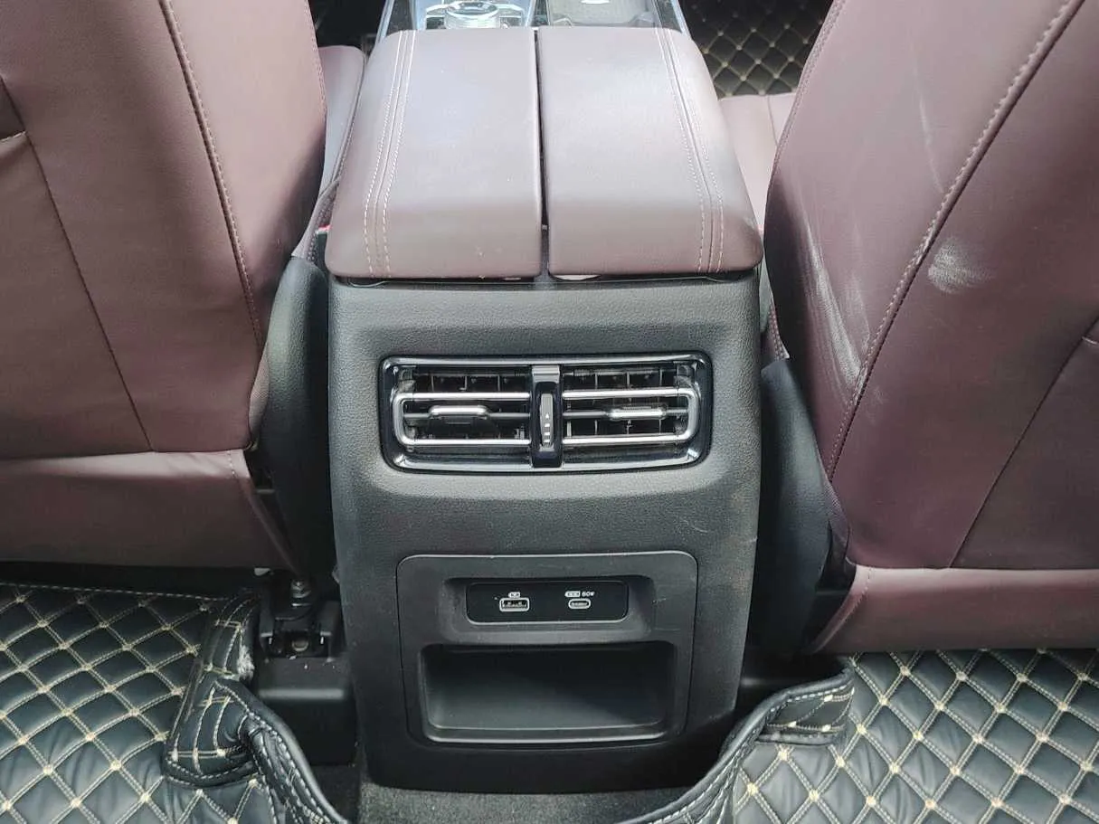 Car image 41