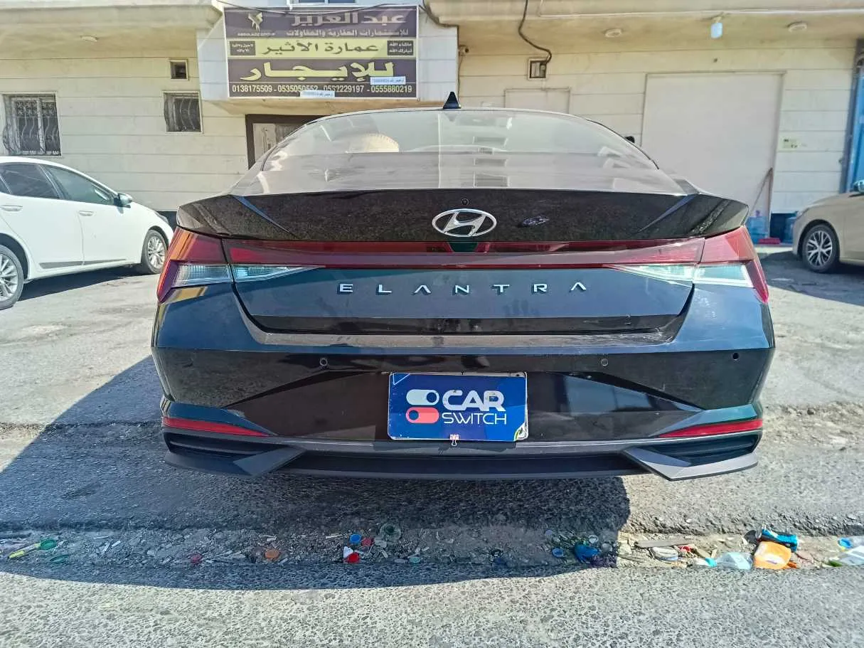 Car image 6