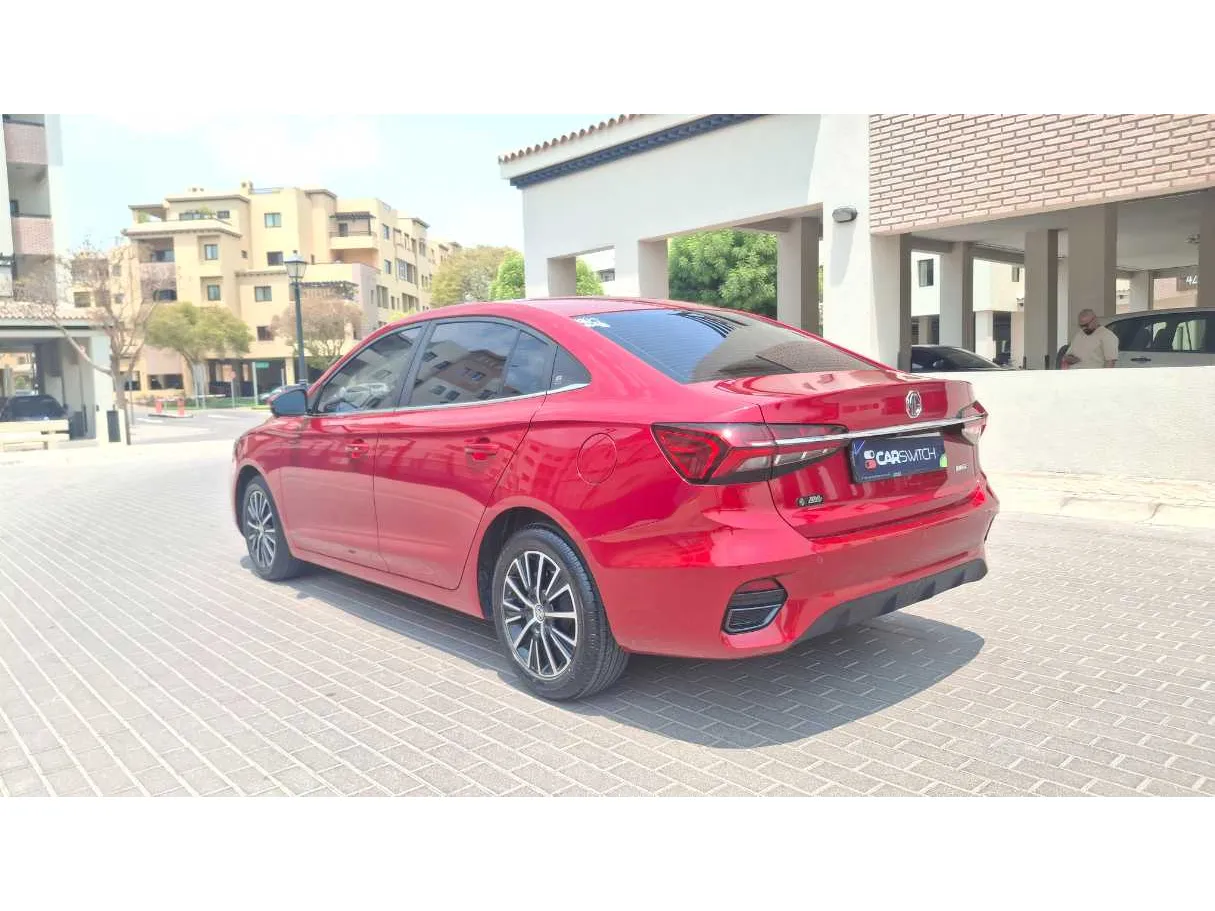 Car image 7