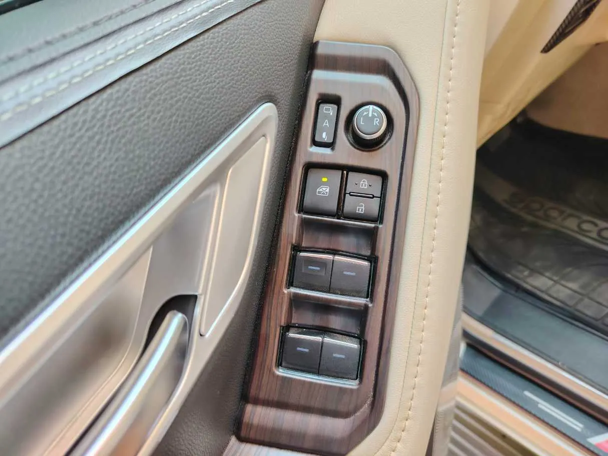 Car image 45