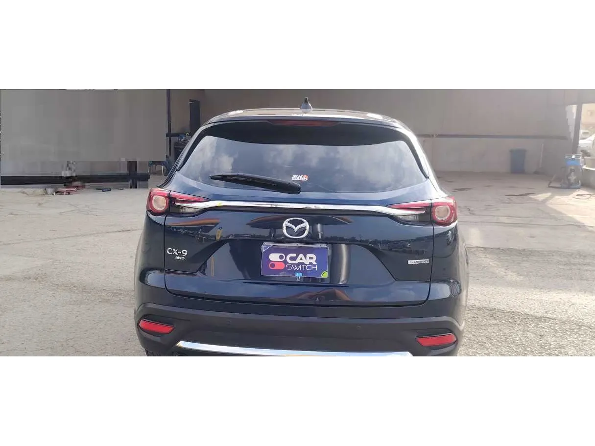 Car image 6