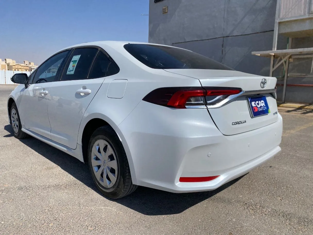 Car image 7