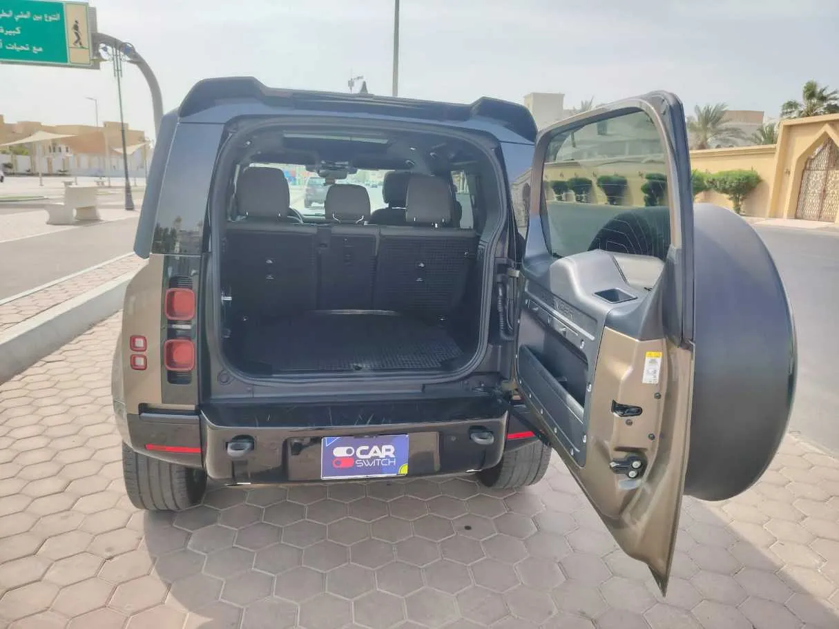 Car image 28