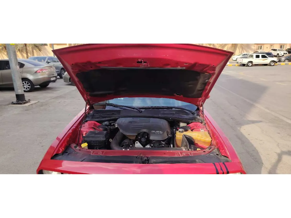 Car image 30