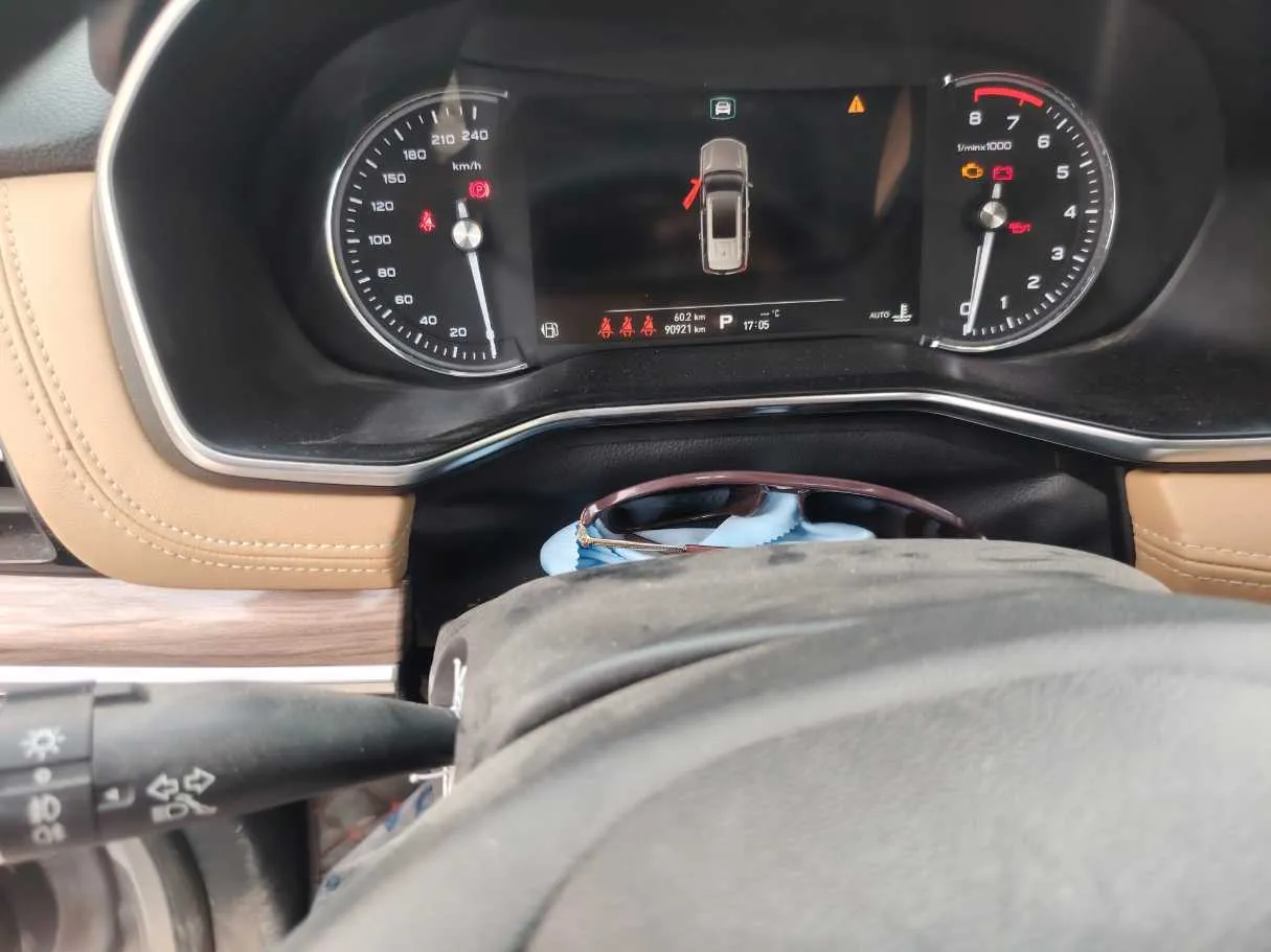 Car image 22