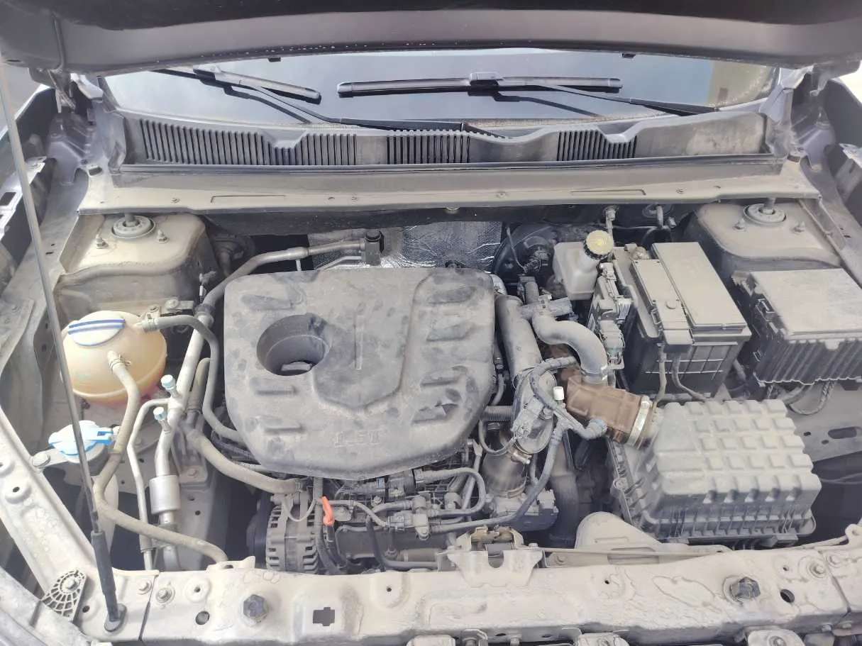 Car image 32