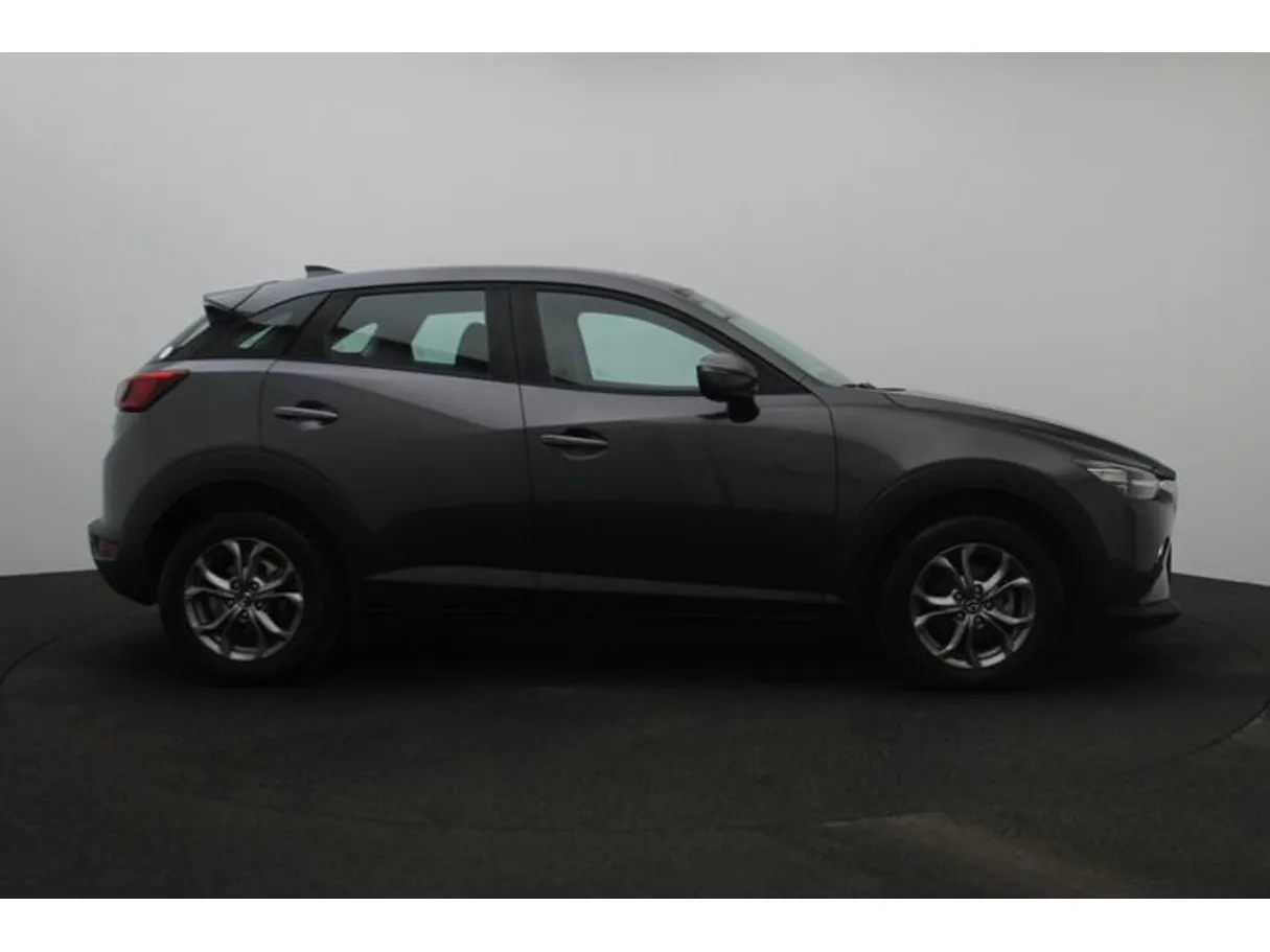 Car image 13