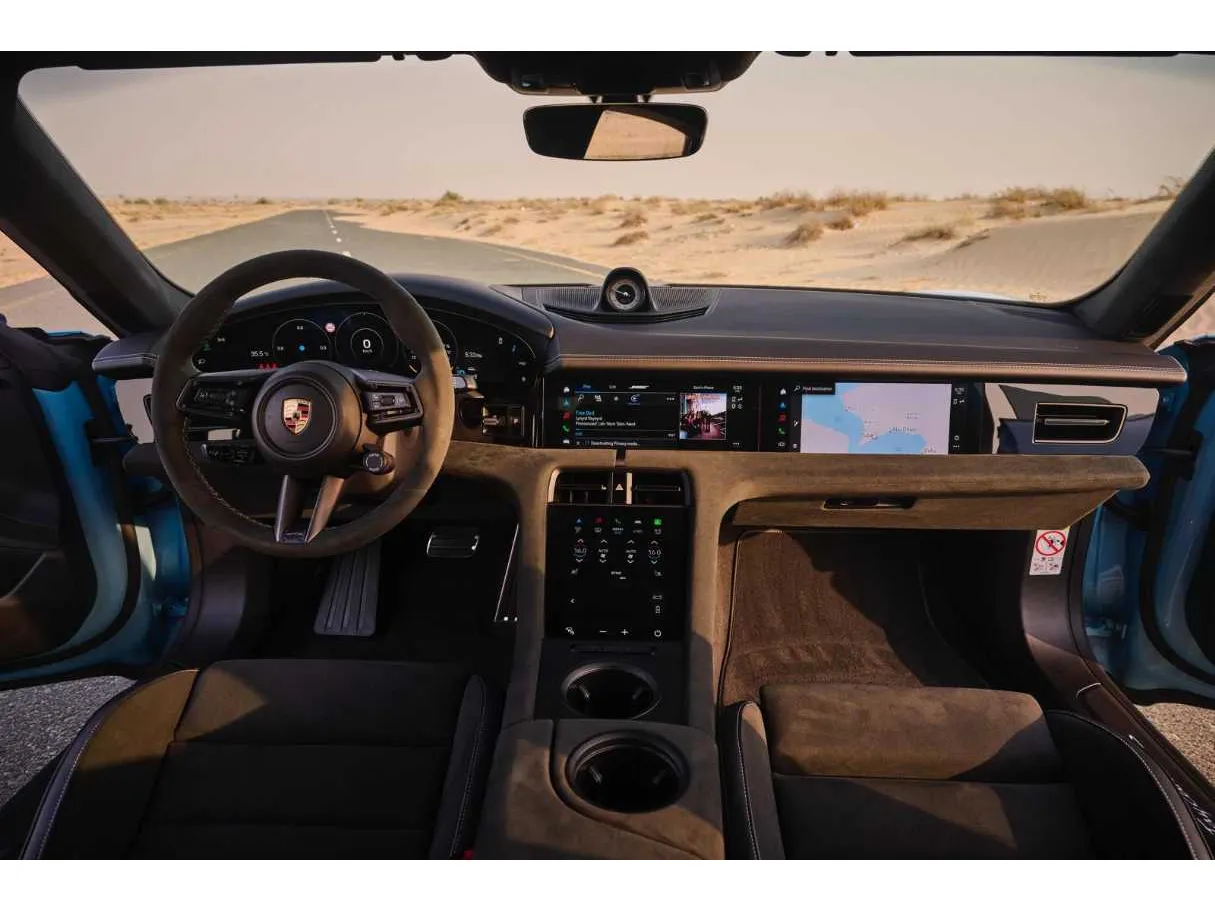Car image 29
