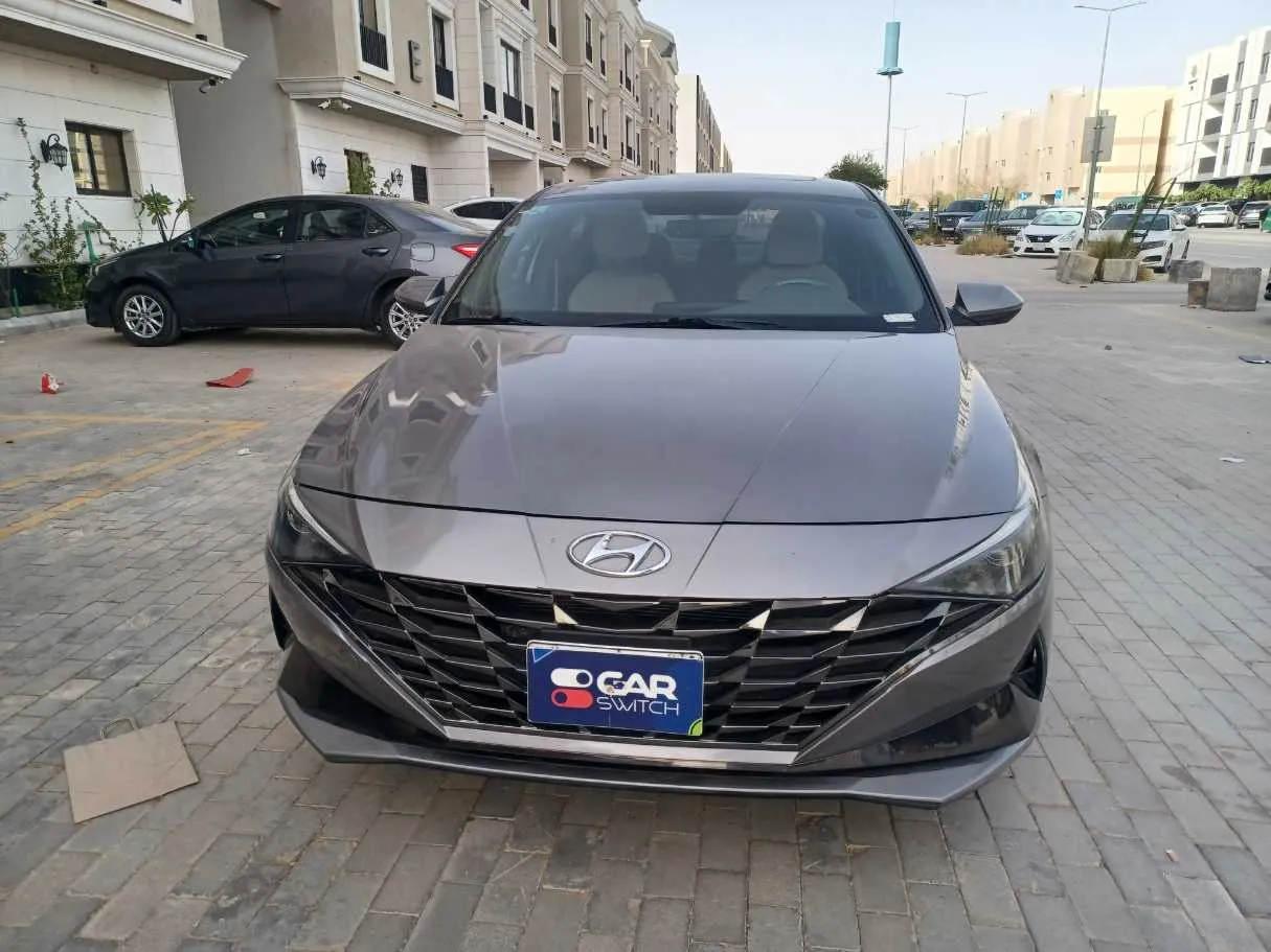 Car image 2
