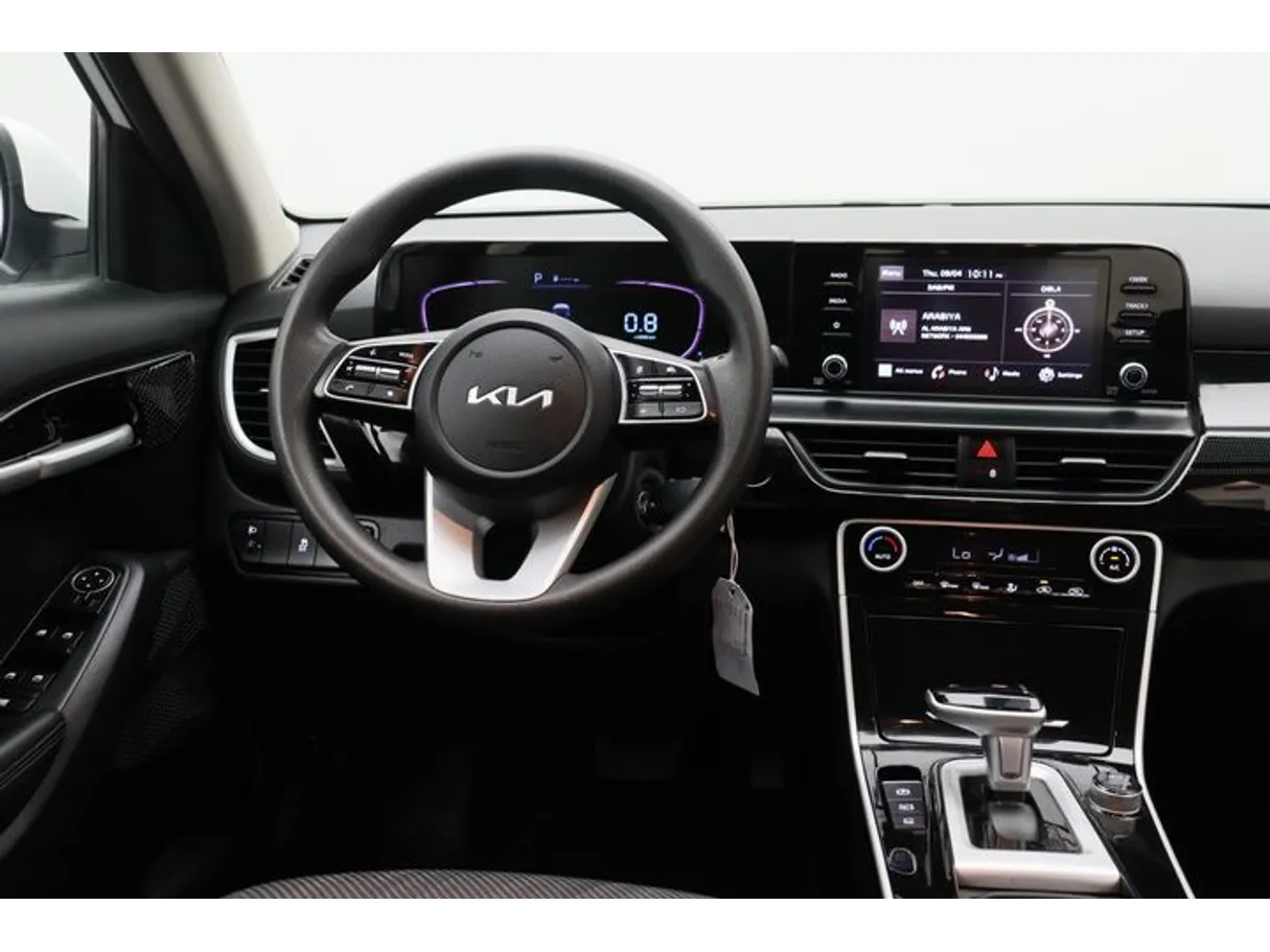 Car image 15