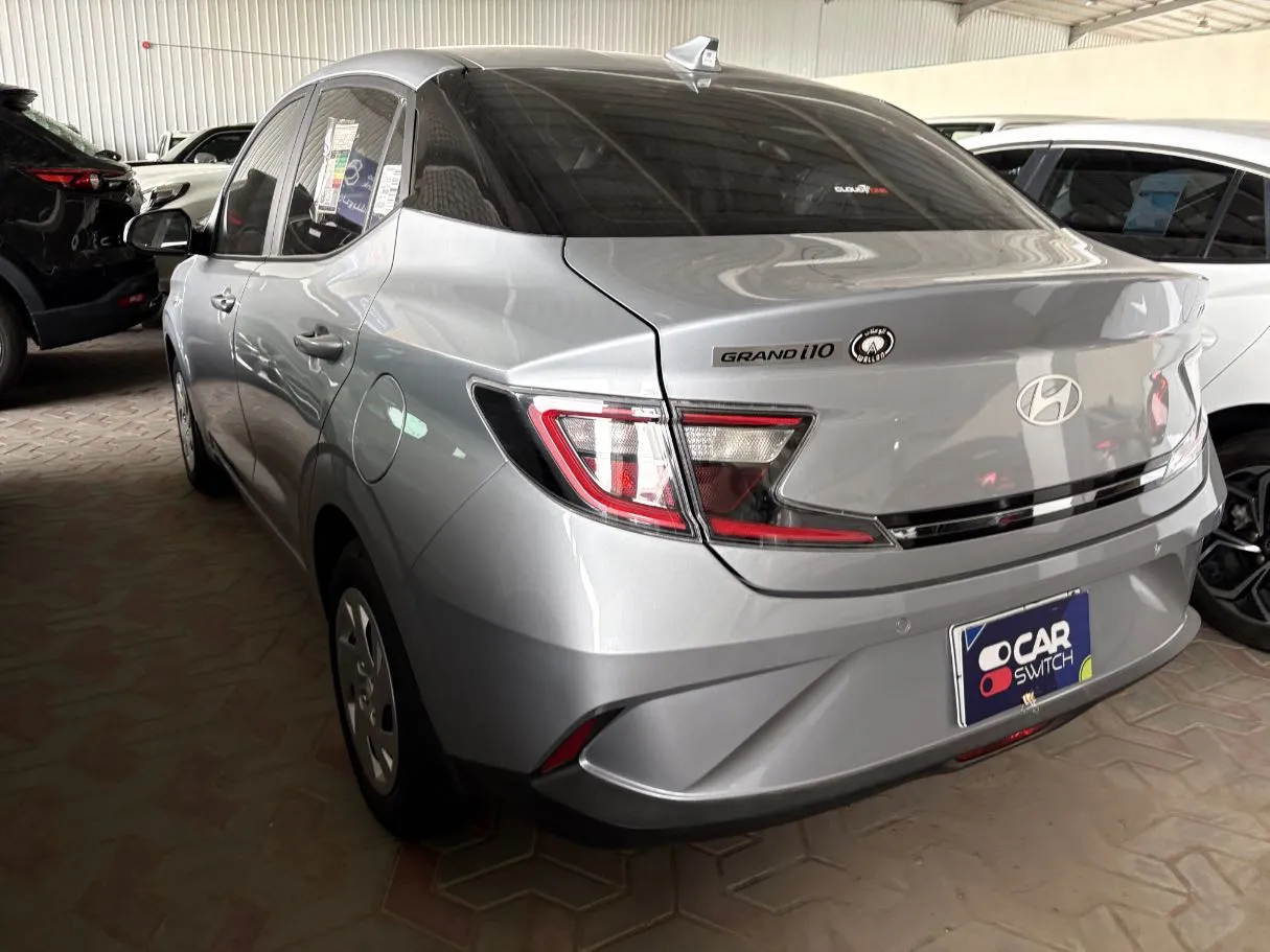 Car image 6