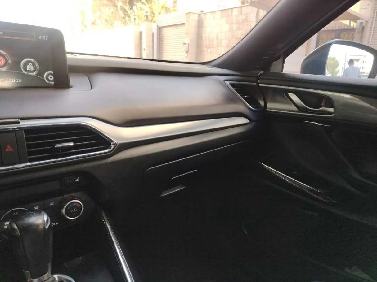 Car image 22
