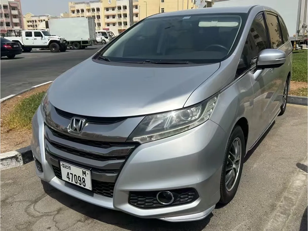 Car image 2