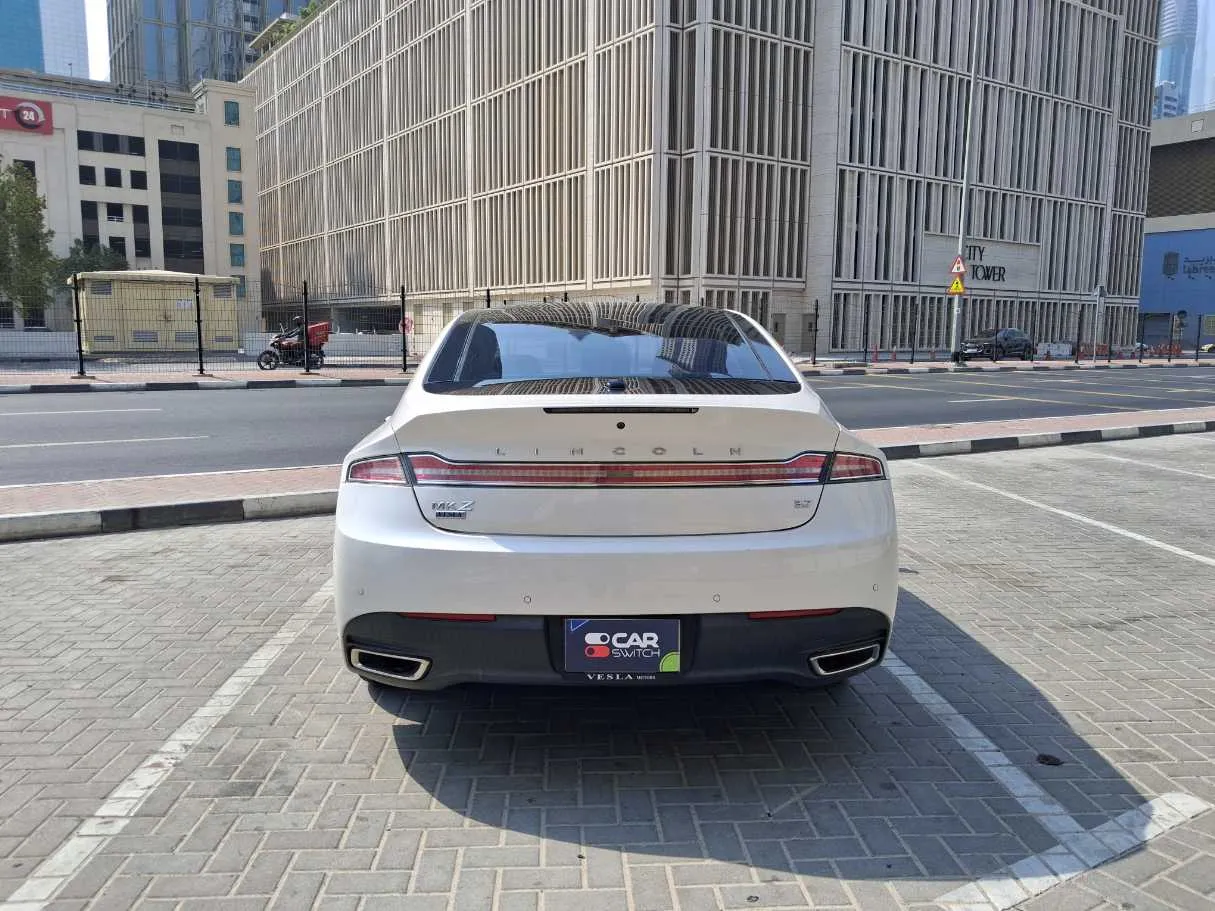 Car image 6