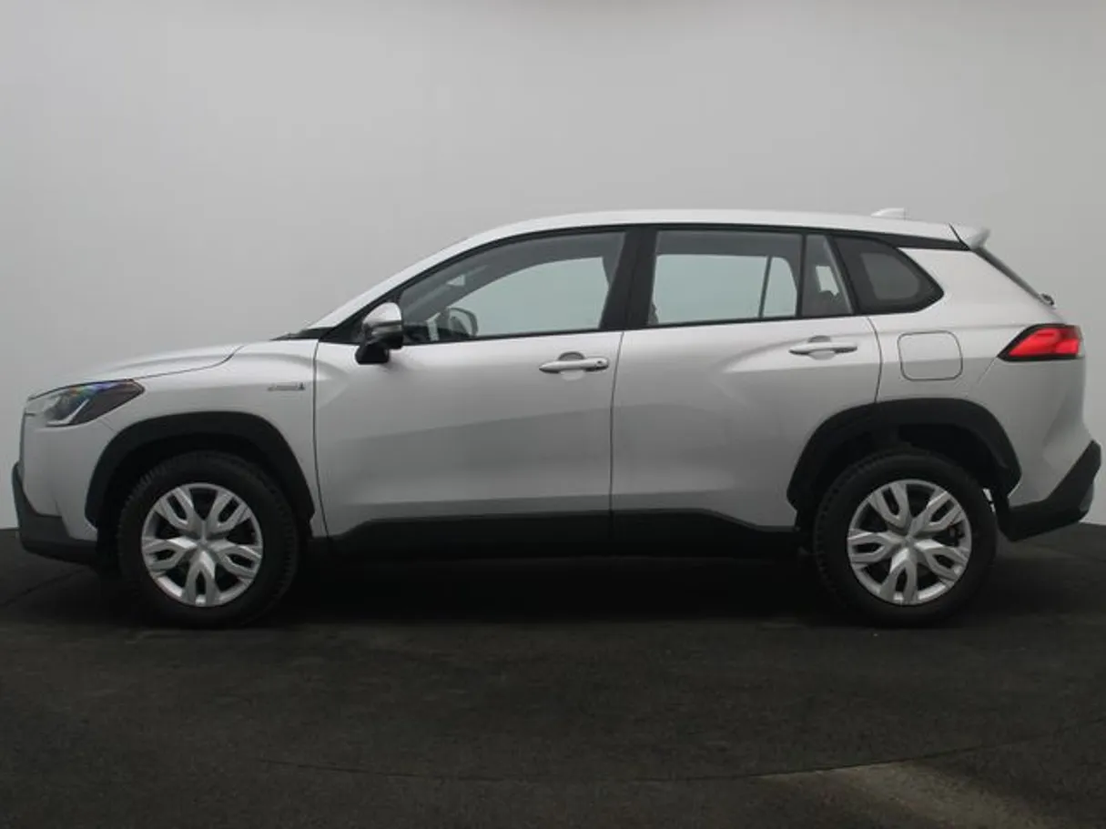 Car image 3