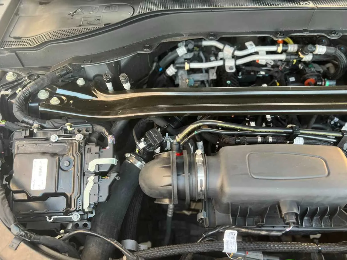 Car image 28