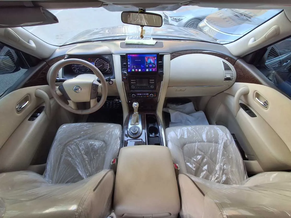 Car image 16