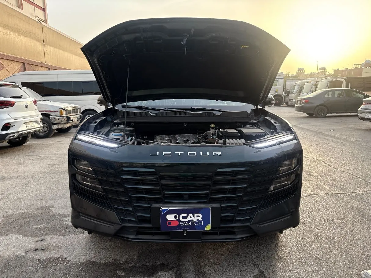 Car image 26