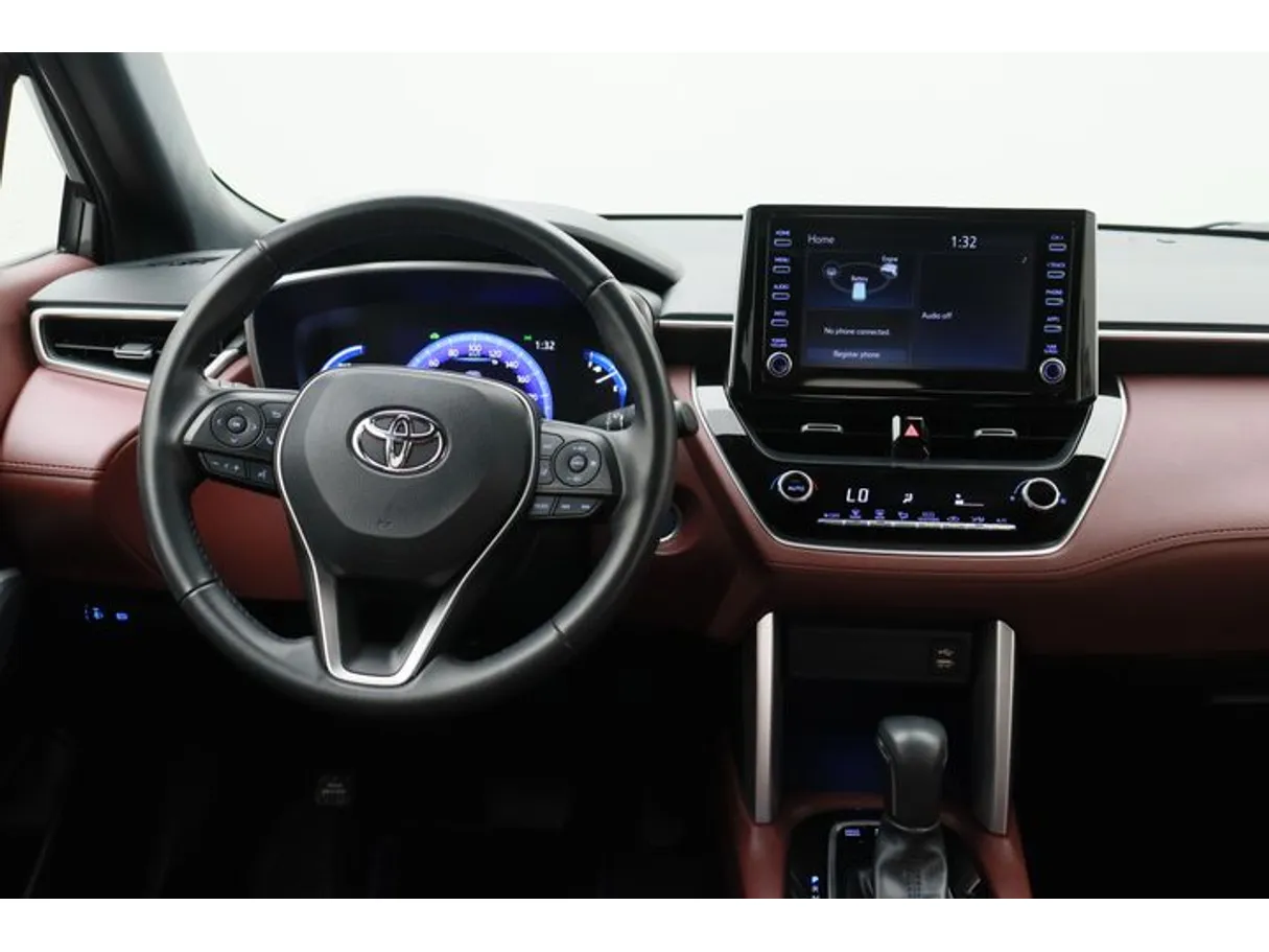 Car image 15