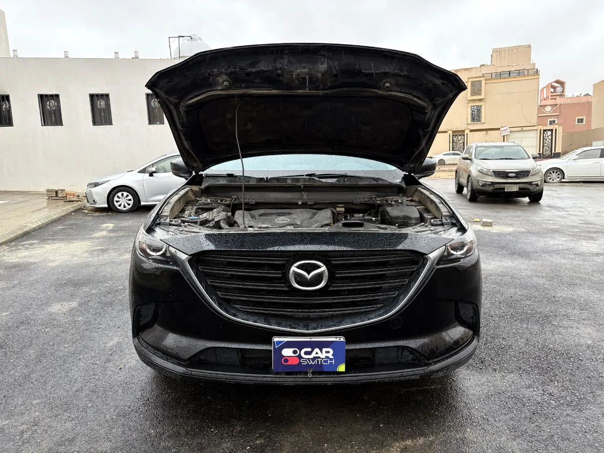 Car image 25