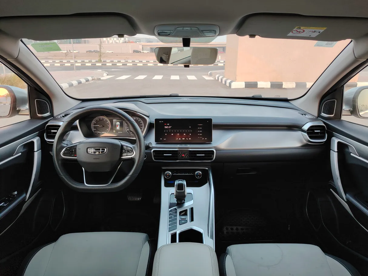 Car image 17