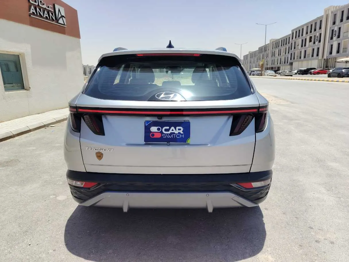 Car image 6