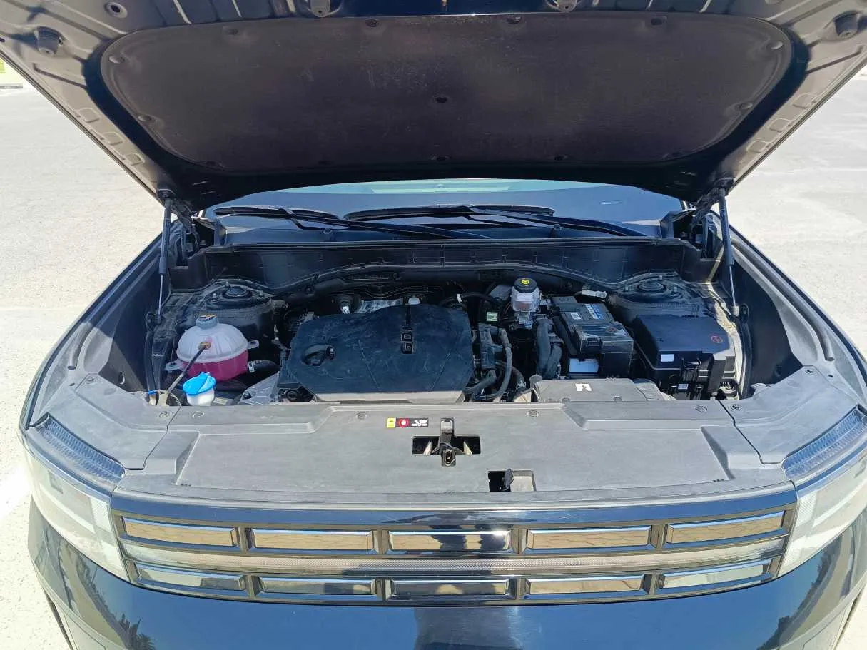 Car image 38
