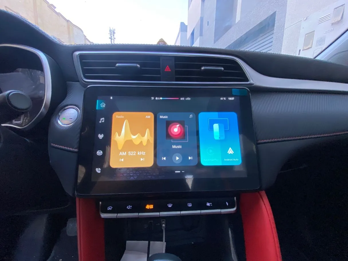 Car image 16
