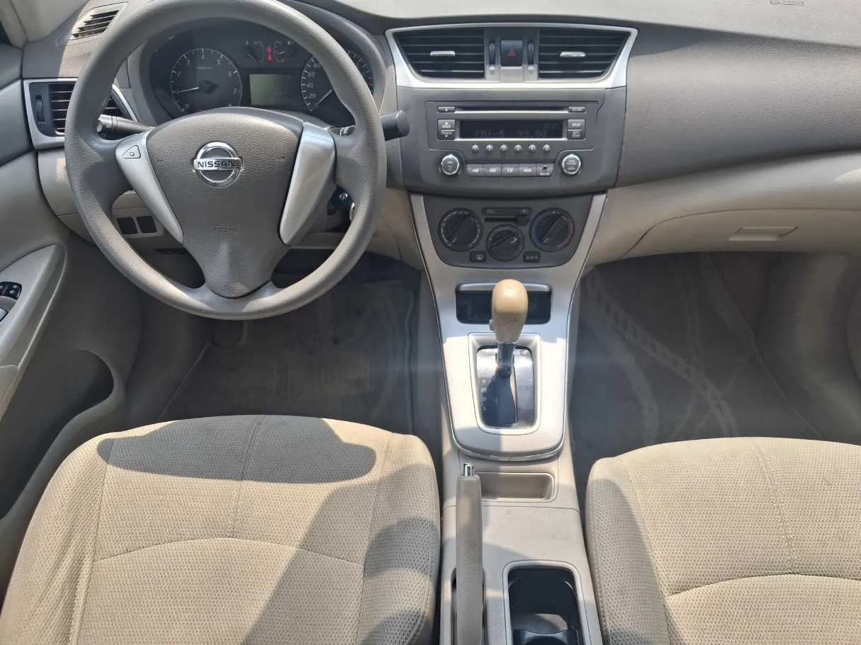 Car image 17