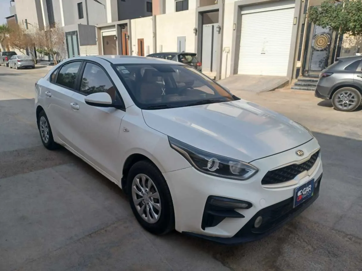 Car image 3