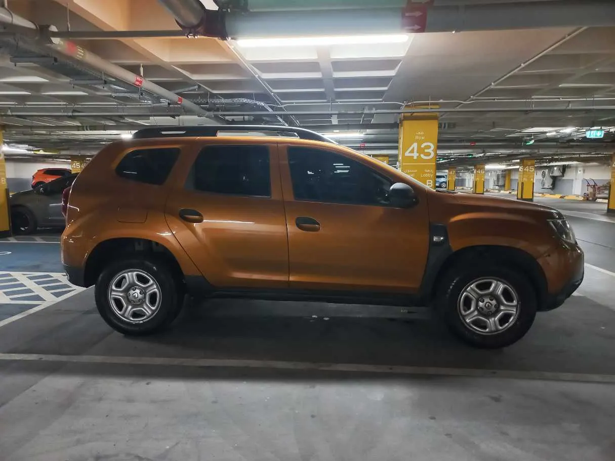 Car image 8