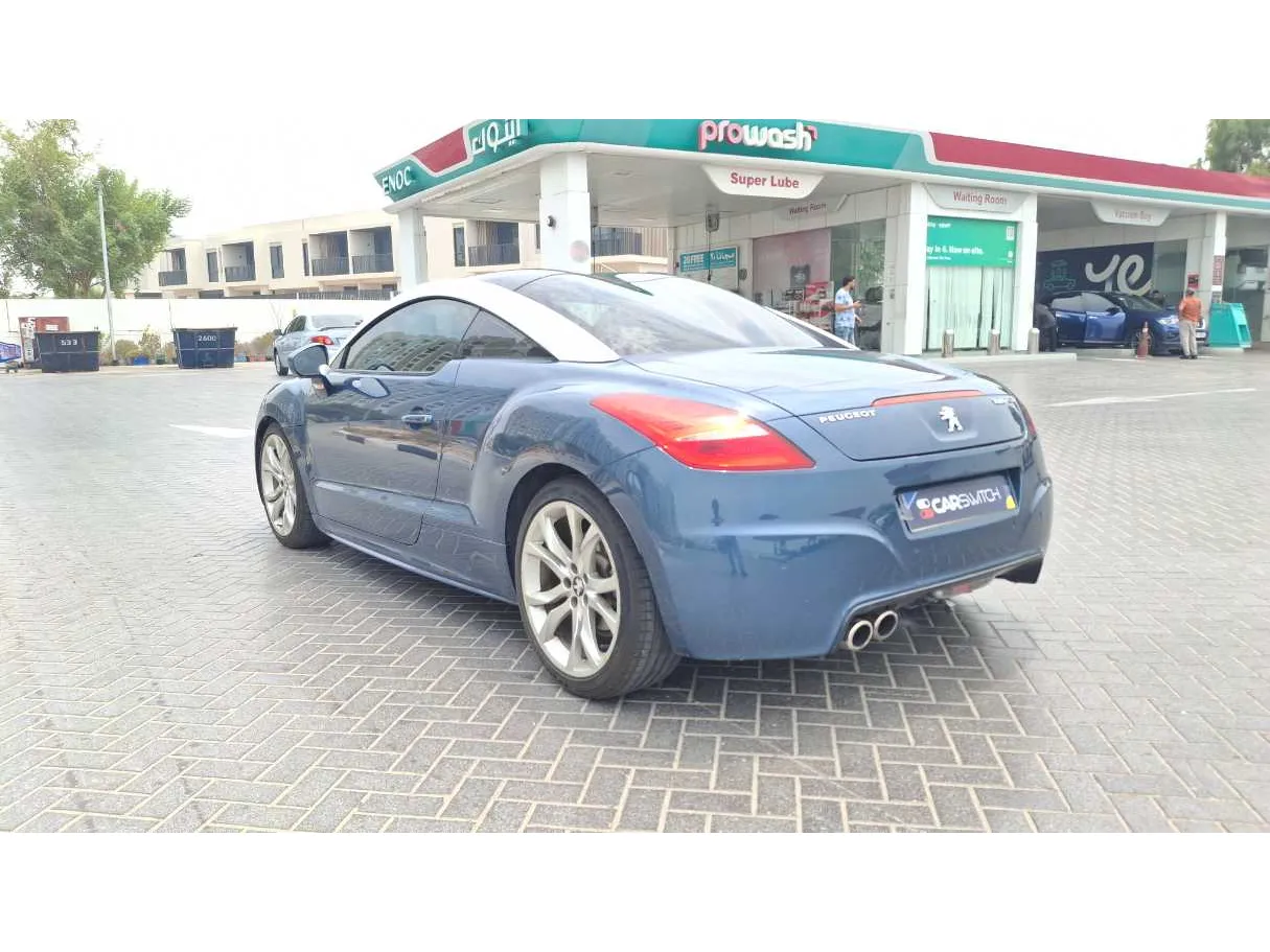 Car image 7