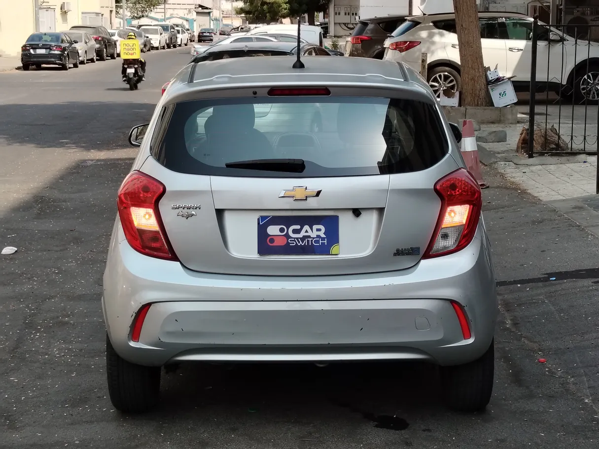 Car image 6