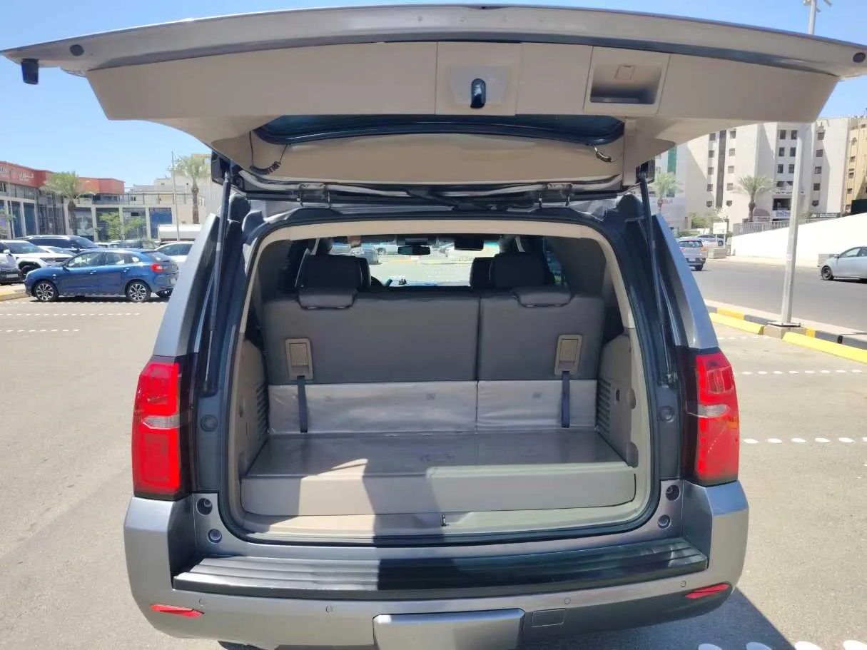 Car image 22