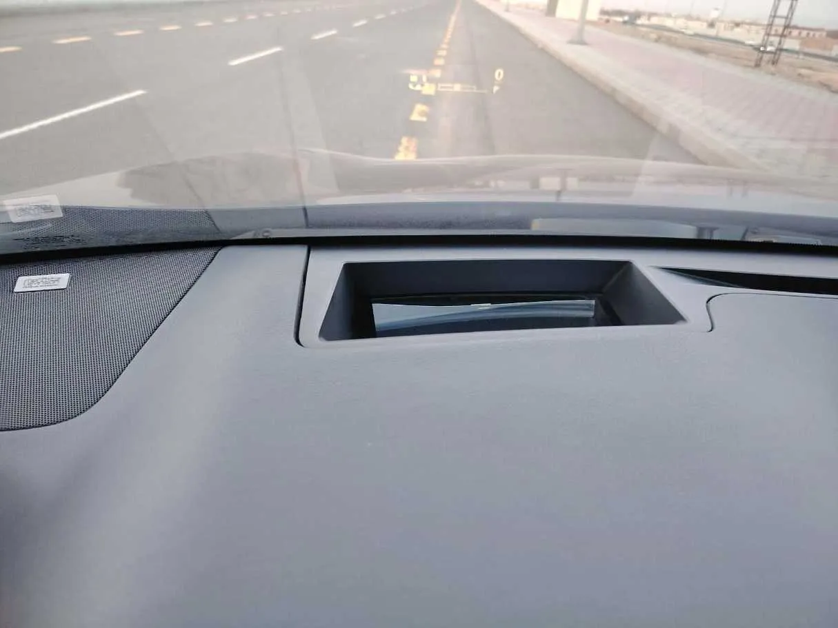 Car image 43