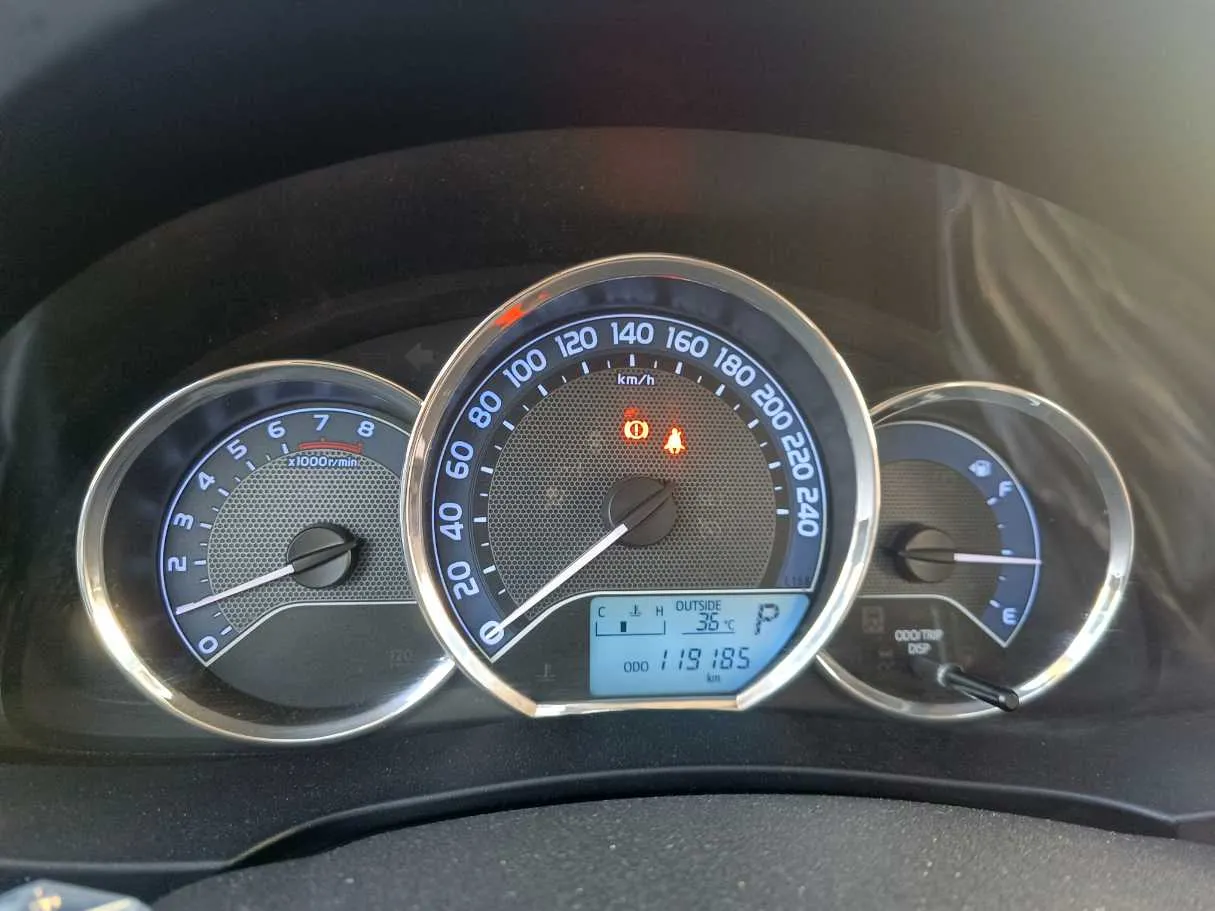Car image 21