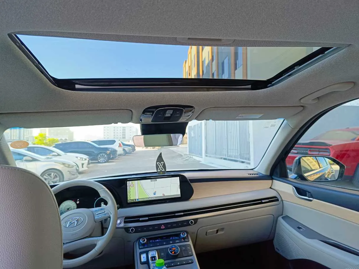 Car image 22