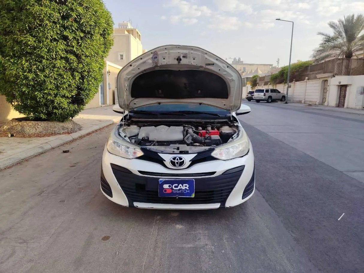 Car image 27