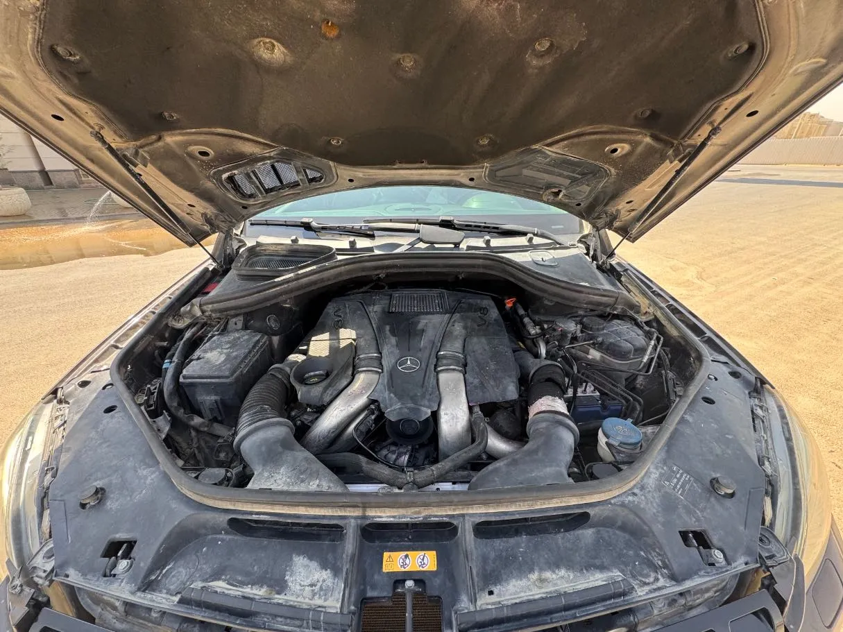 Car image 27