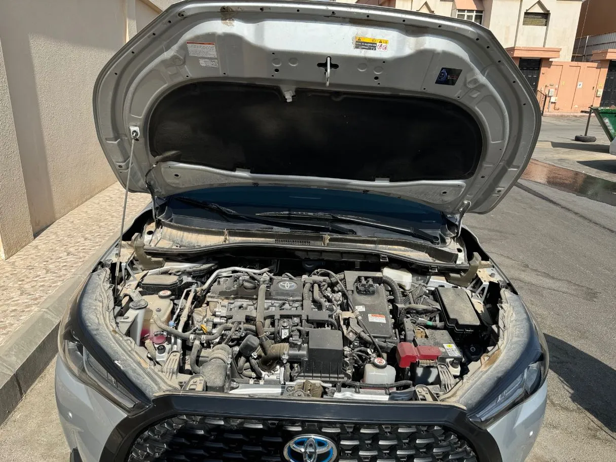 Car image 21