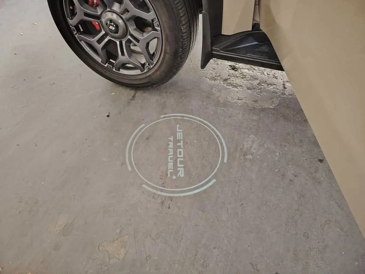 Car image 46