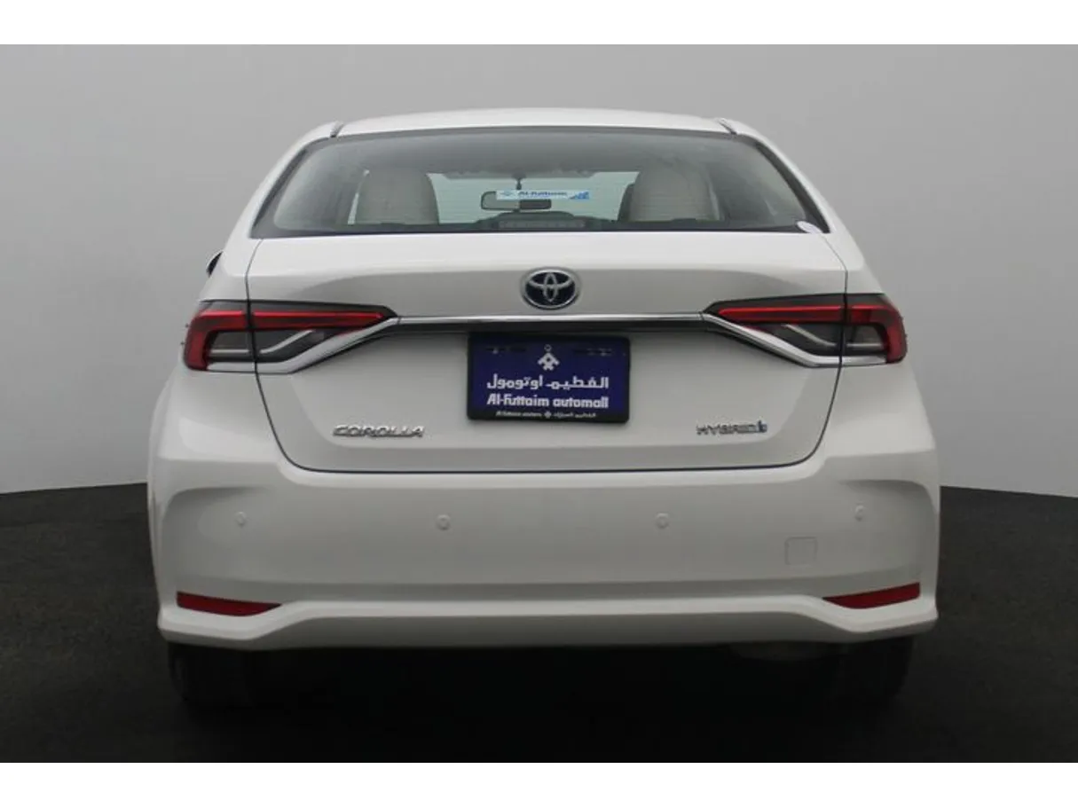 Car image 12