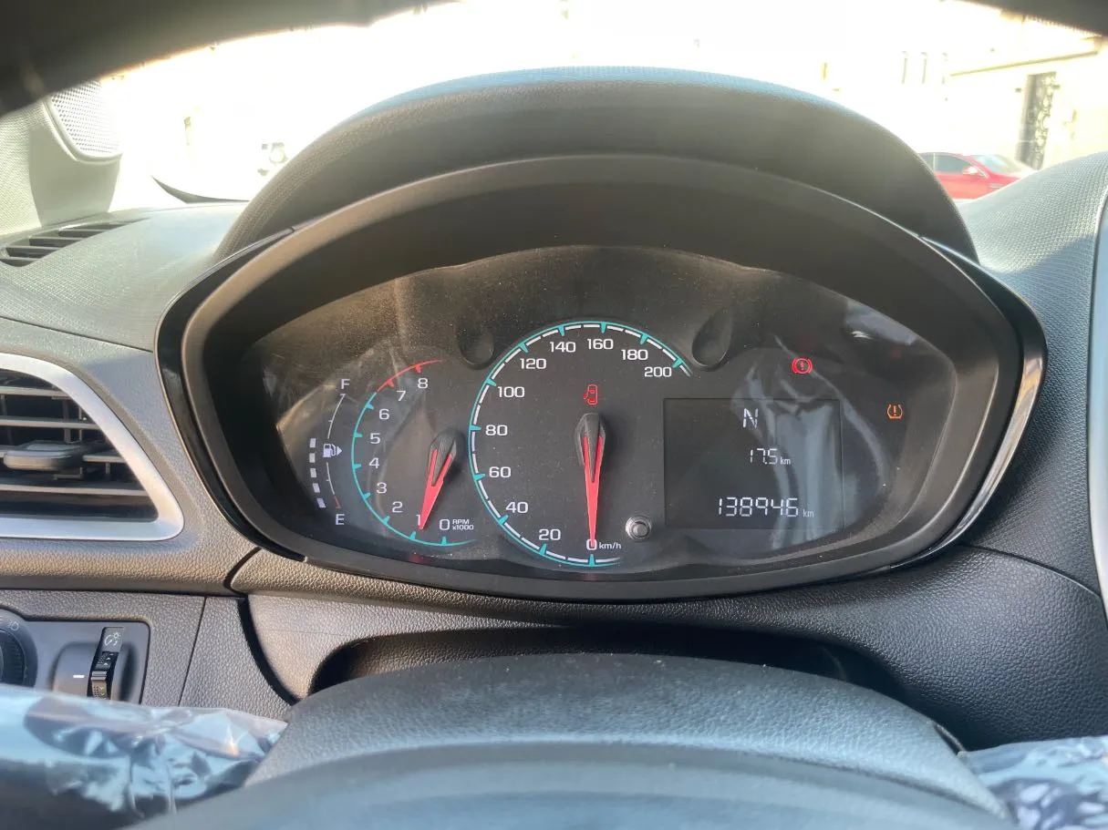 Car image 21