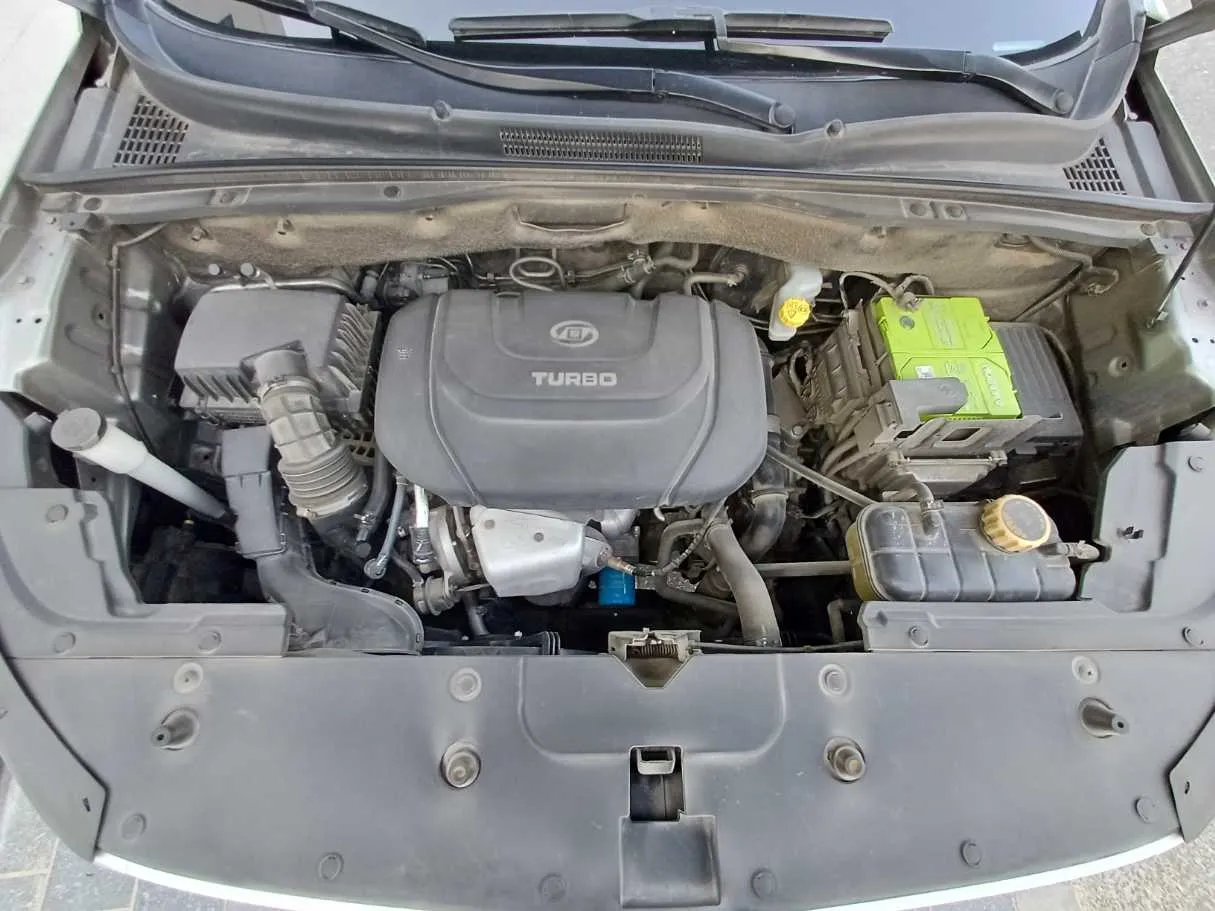 Car image 22