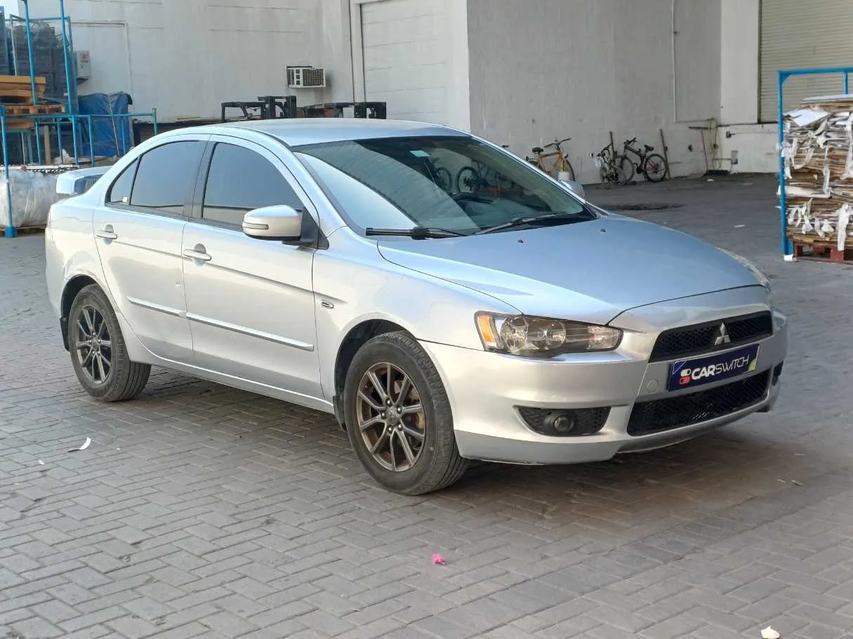 Car image 3