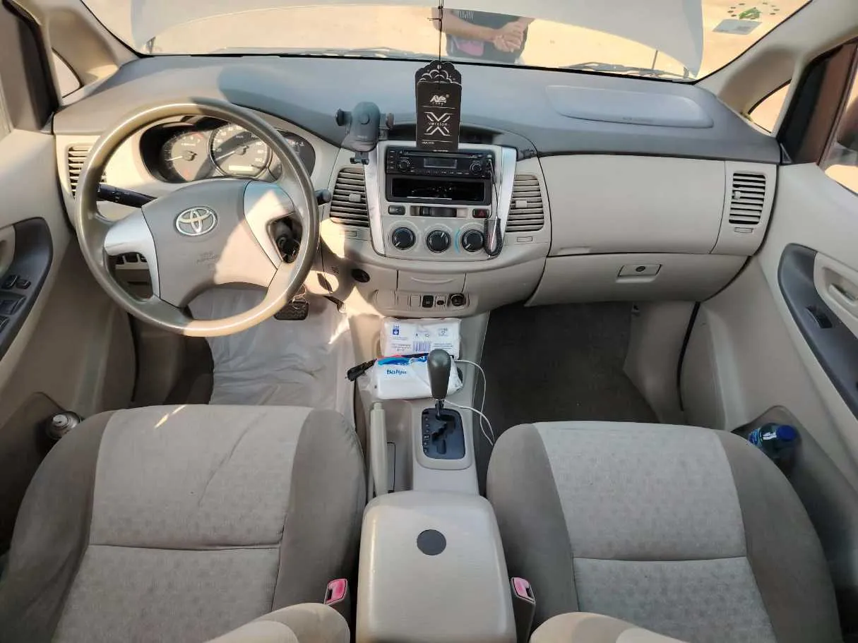 Car image 34