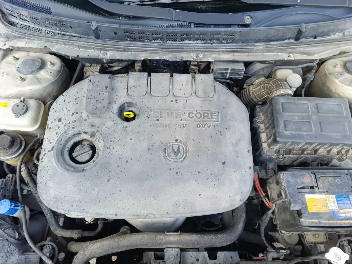 Car image 33