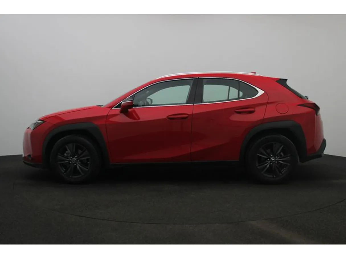 Car image 3
